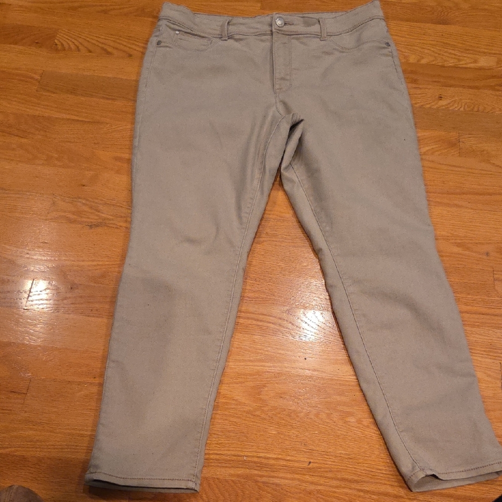 Time and Tru Women's High-Rise Ankle Jeggings in Light Taupe